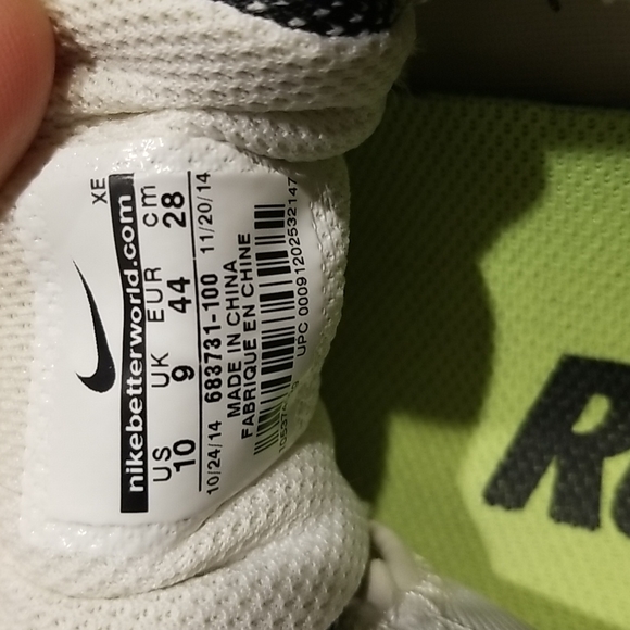 Nike - Picture 3 of 5